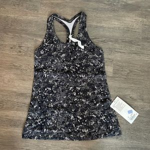 Lululemon tank top. Size 8. New with tags.